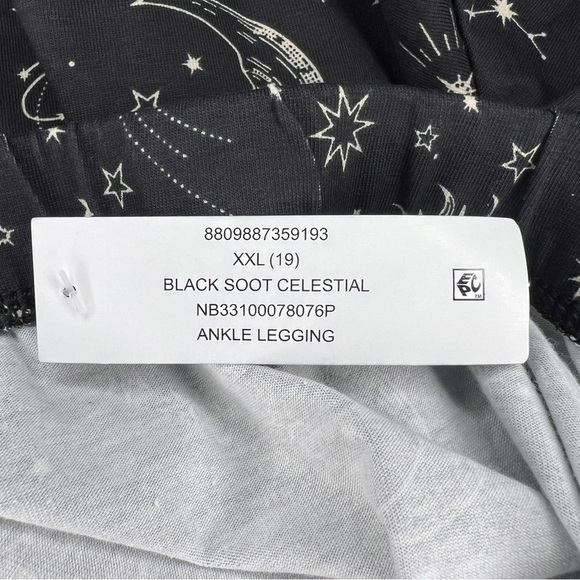 NEW BLACK CELESTIAL LEGGINGS JUNIORS 19 WOMENS XL STRETCH SUN MOON - Picture 12 of 12
